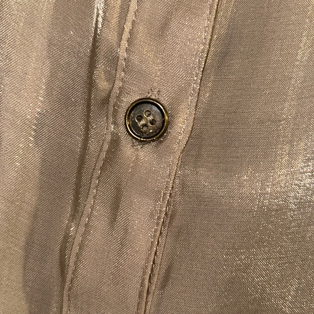 Entro Women’s Button Down Gold Shirt Shimmer Holiday Blouse size Medium - Picture 4 of 10